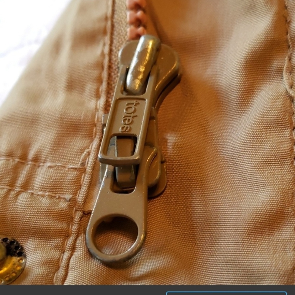 Jacket by Totes - Picture 3 of 3